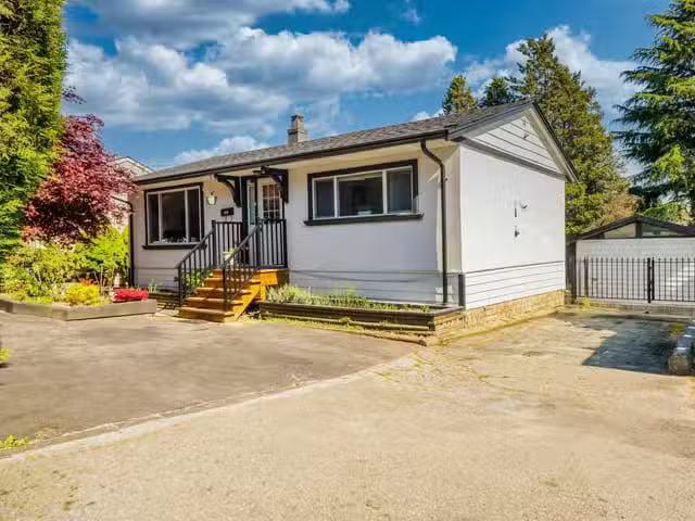 House for sale in New Westminster, New Westminster, 300 Tenth.