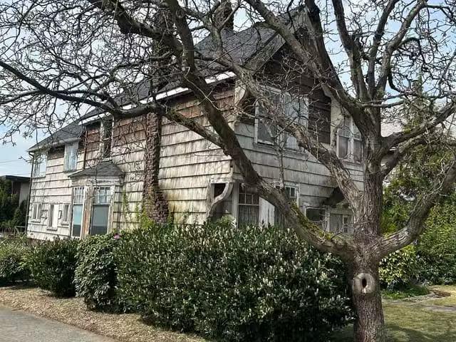 House for sale in New Westminster, New Westminster, 422 Eighth.