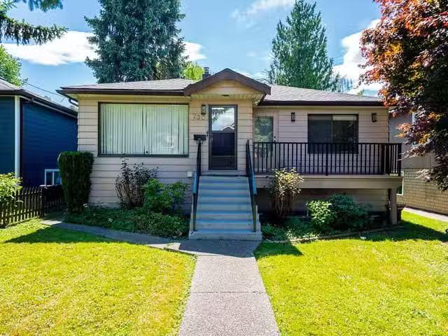 House for sale in New Westminster, New Westminster, 730 Colbor.