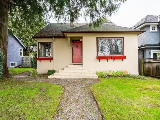 House for sale in New Westminster, New Westminster, 902 Fourth.
