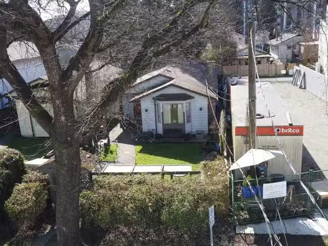 House for sale in North Vancouver, North Vancouver, 1551 Ruper.