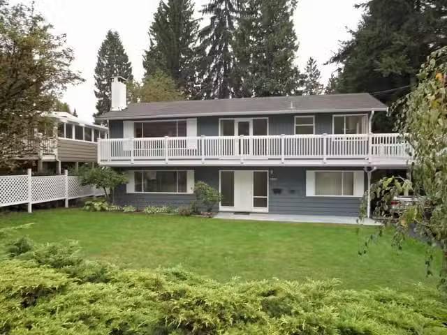 House for sale in North Vancouver, North Vancouver, 1025 Cleme.