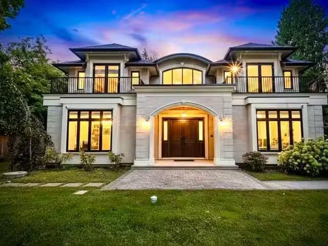 House for sale in North Vancouver, North Vancouver, 1048 Hands.