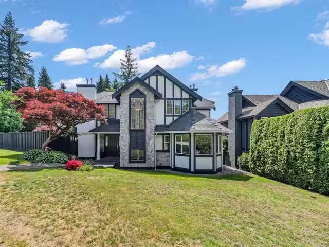 House for sale in North Vancouver, North Vancouver, 111 Sandri.