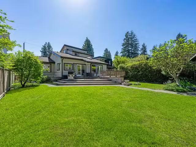 House for sale in North Vancouver, North Vancouver, 1140 W 20t.
