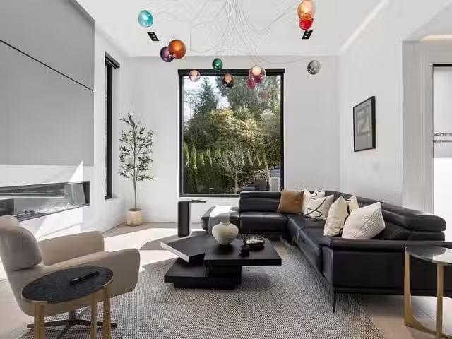 House for sale in North Vancouver, North Vancouver, 1200 Bedfo.