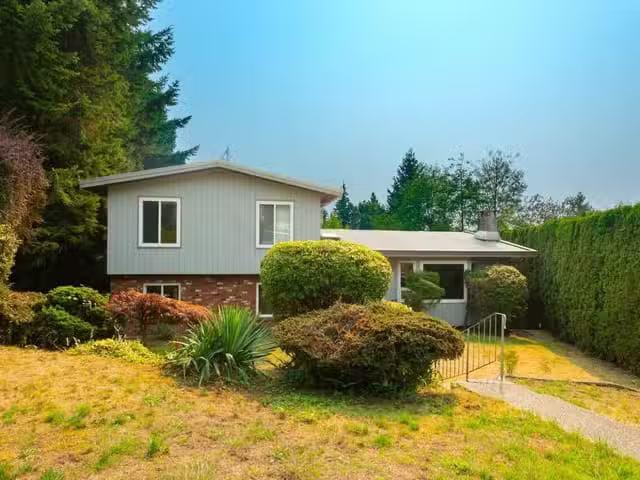 House for sale in North Vancouver, North Vancouver, 1285 Lucki.