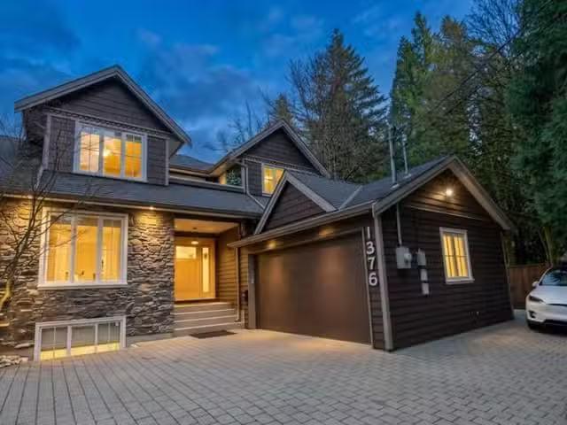 House for sale in North Vancouver, North Vancouver, 1376 Dyck.