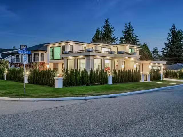 House for sale in North Vancouver, North Vancouver, 1390 Suthe.