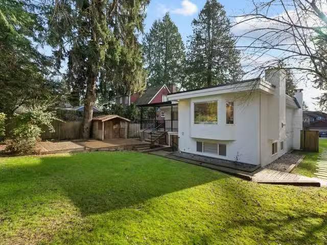 House for sale in North Vancouver, North Vancouver, 2518 Swinb.