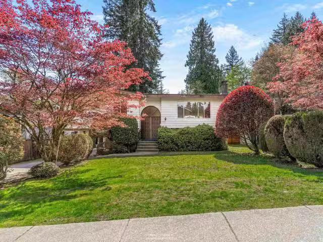 House for sale in North Vancouver, North Vancouver, 2553 Benda.