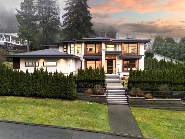 House for sale in North Vancouver, North Vancouver, 2902 St. A.
