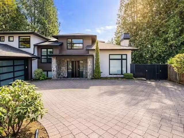 House for sale in North Vancouver, North Vancouver, 225 Tamara.