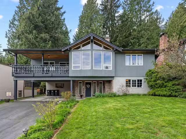 House for sale in North Vancouver, North Vancouver, 3563 Sykes.