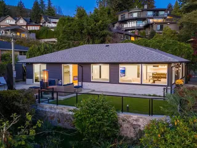 House for sale in North Vancouver, North Vancouver, 3812 Dalke.