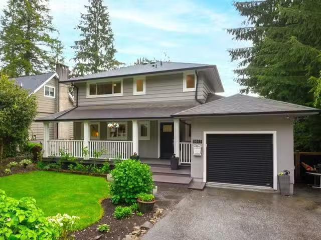 House for sale in North Vancouver, North Vancouver, 3067 Plymo.