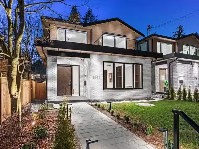 House for sale in North Vancouver, North Vancouver, 3071 Fromm.