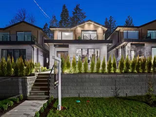 House for sale in North Vancouver, North Vancouver, 3073 Fromm.