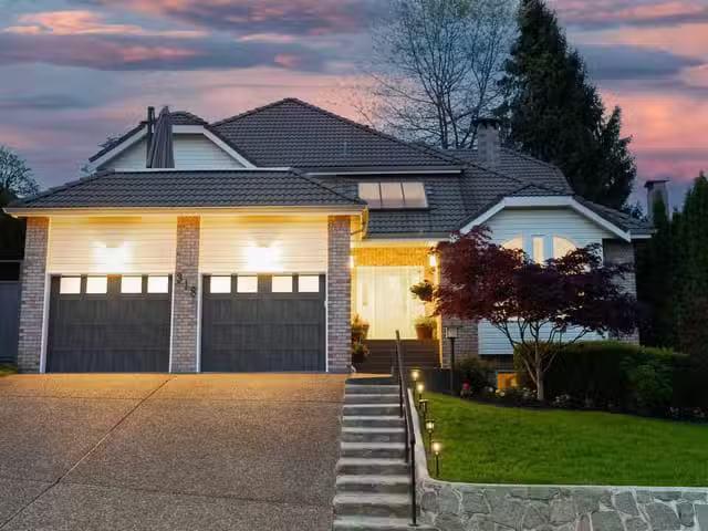 House for sale in North Vancouver, North Vancouver, 318 Roche.