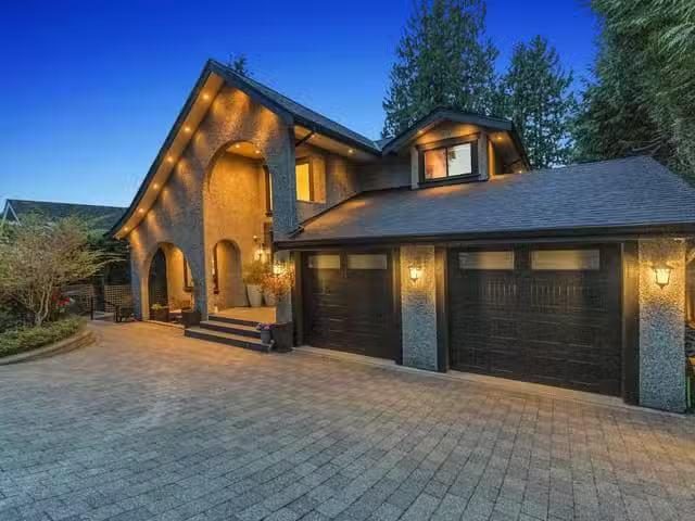 House for sale in North Vancouver, North Vancouver, 3263 Norwo.