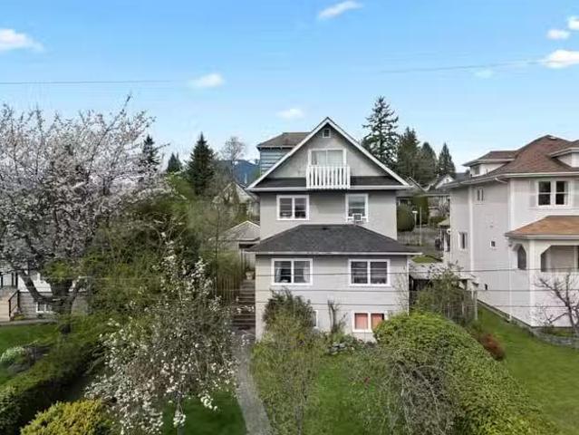 House for sale in North Vancouver, North Vancouver, 444 E 6th.