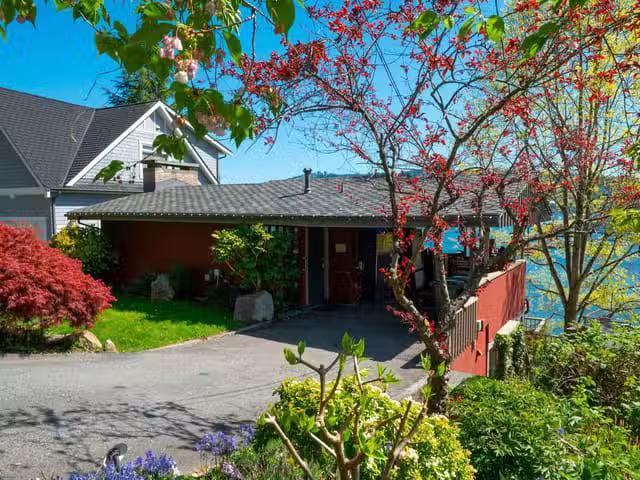 House for sale in North Vancouver, North Vancouver, 4455 Harri.