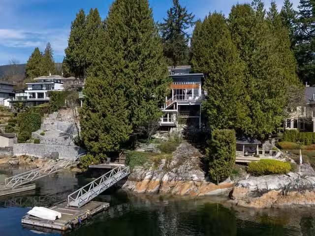 House for sale in North Vancouver, North Vancouver, 4515 Stone.