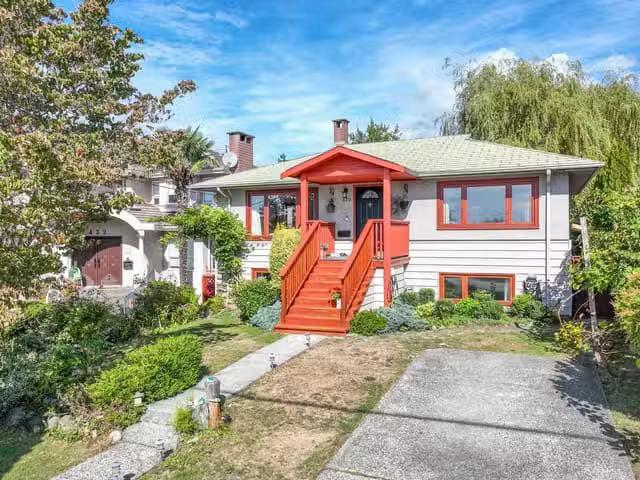 House for sale in North Vancouver, North Vancouver, 430 W King.