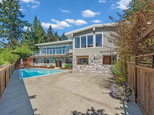 House for sale in North Vancouver, North Vancouver, 4323 Valen.