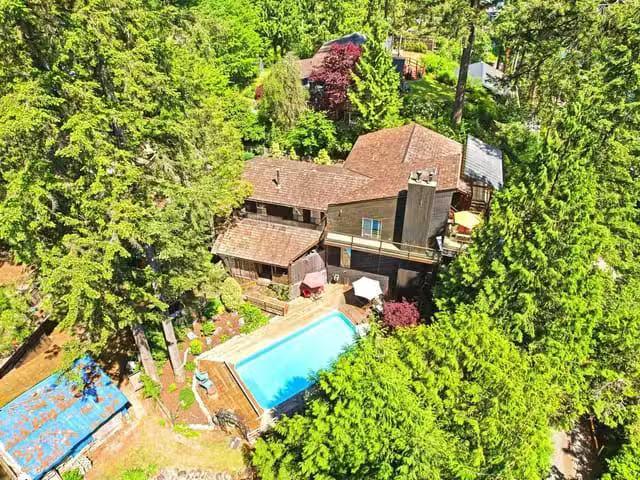 House for sale in North Vancouver, North Vancouver, 5481 India.