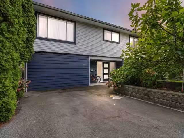 House for sale in North Vancouver, North Vancouver, 759 Morgan.