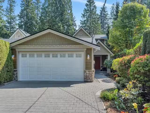 House for sale in North Vancouver, North Vancouver, 950 Seymou.