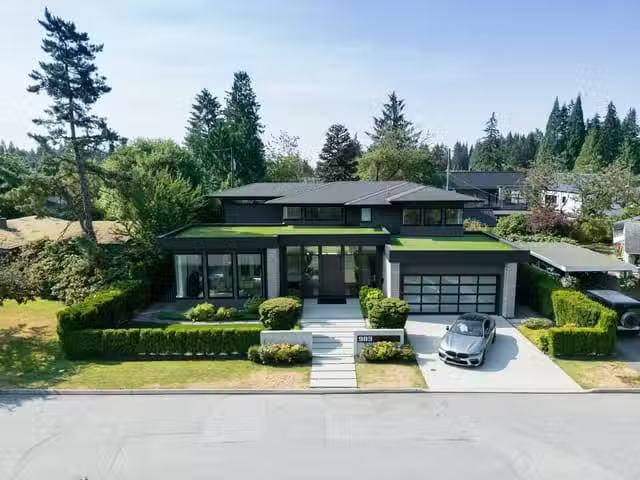 House for sale in North Vancouver, North Vancouver, 983 Tudor.