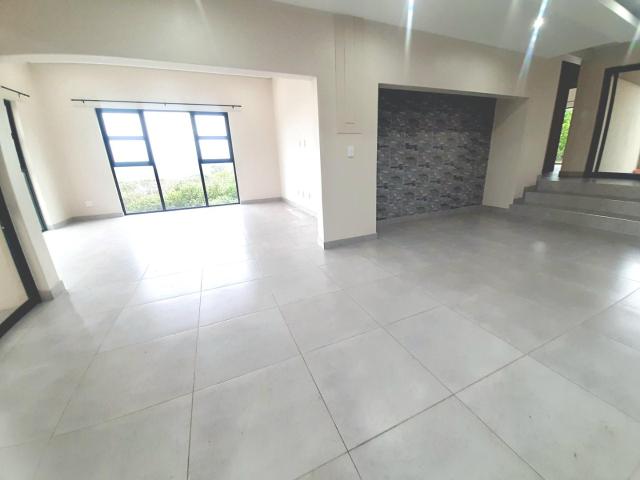 House For Sale in Palm Lakes Estates
