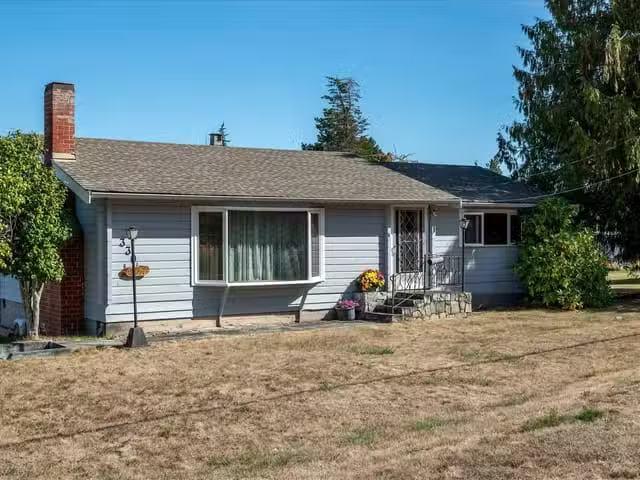 House for sale in Parksville, 330 Temple St, 1037803