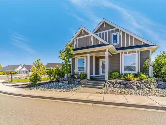 House for sale in Parksville, 739 Briarwood Dr, 1030284