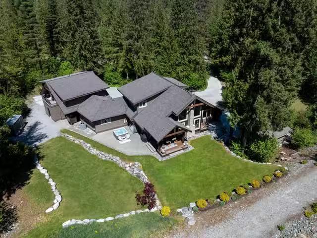 House for sale in Pemberton, Pemberton, 1044 Cedar Grove Lane.