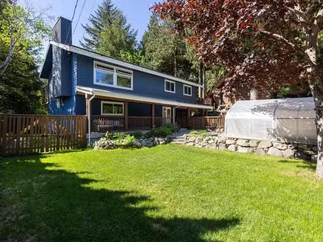 House for sale in Pemberton, Pemberton, 1350 Fernwood Drive, 2.