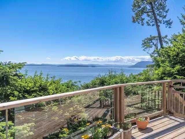 House for sale in Pender Island, Islands Van. & Gulf, 2659 Sch.