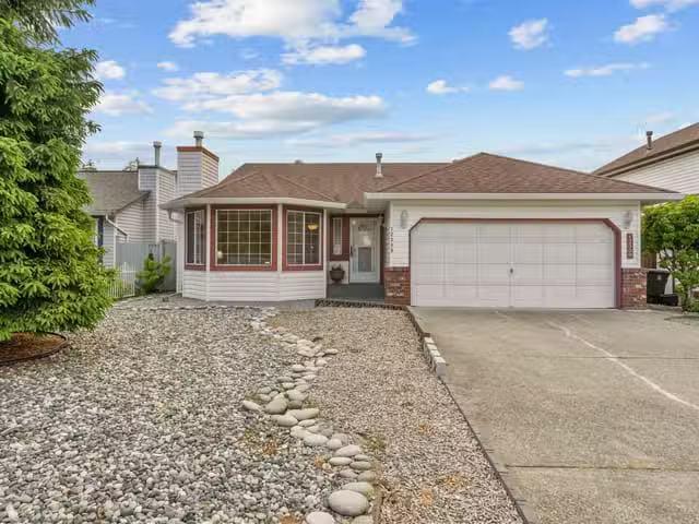 House for sale in Pitt Meadows, Pitt Meadows, 12309 193 Street.
