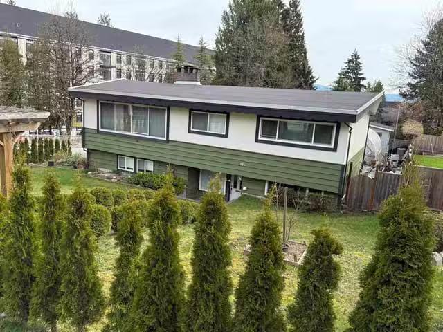 House for sale in Port Moody, Port Moody, 1184 Glenayre Drive.