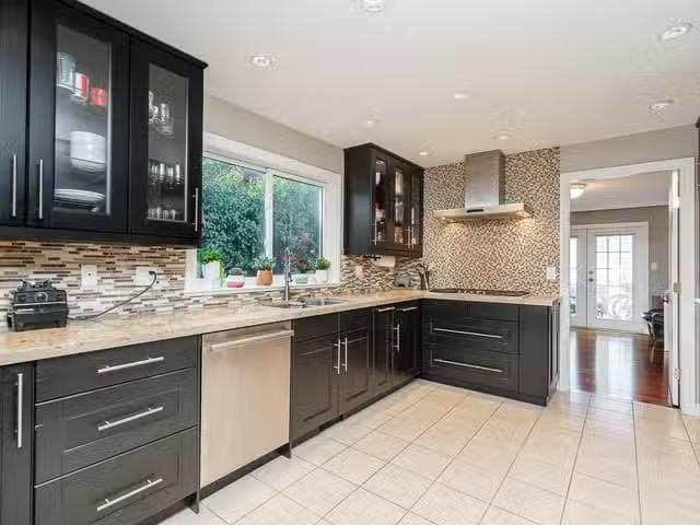 House for sale in Port Moody, Port Moody, 148 Roe Drive, 26314.