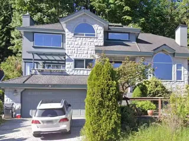 House for sale in Port Moody, Port Moody, 19 Burrard Crescent.