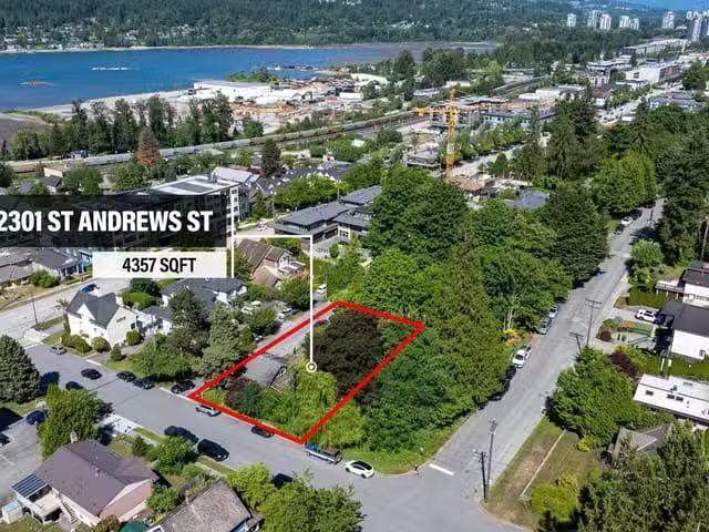 House for sale in Port Moody, Port Moody, 2301 St Andrews Stre.