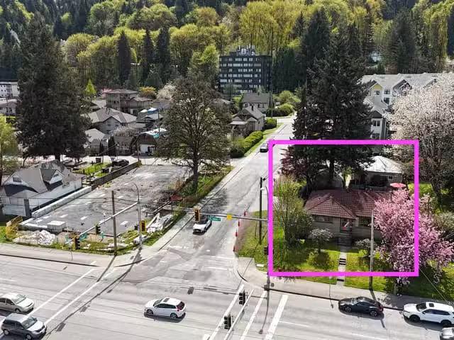 House for sale in Port Moody, Port Moody, 2825 St John Street.