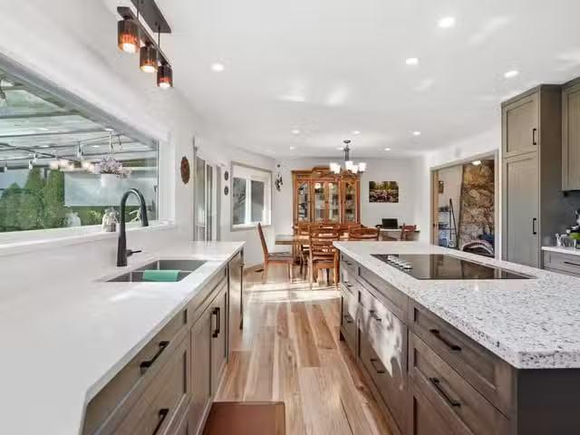 House for sale in Port Moody, Port Moody, 526 Yale Road, 26314.