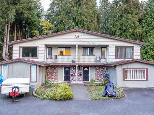 House for sale in Port Coquitlam, Port Coquitlam, 3326 3330 Fi.