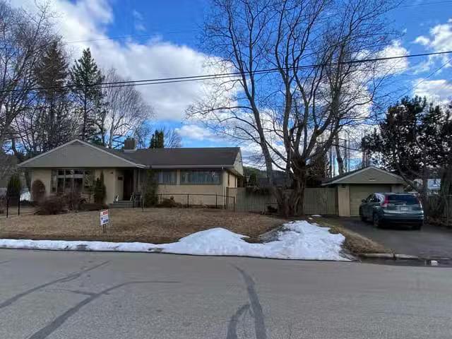 House for sale in Prince George, PG City Central, 125 15th Ave.