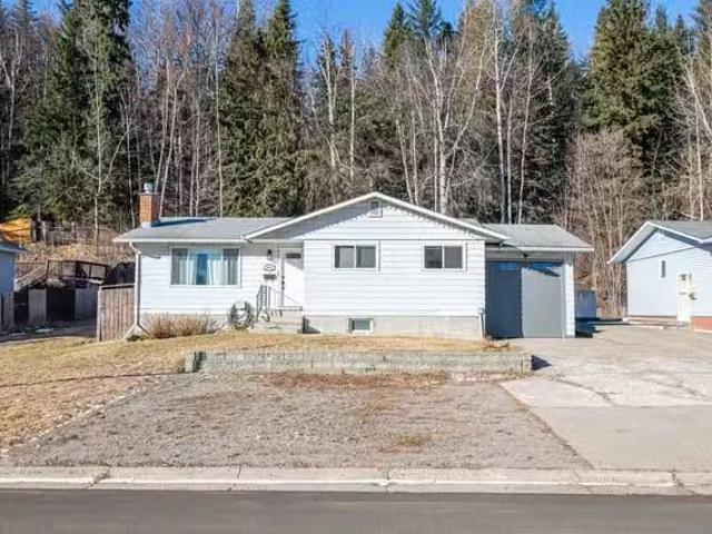 House for sale in Prince George, PG City South West, 5861 Broc.