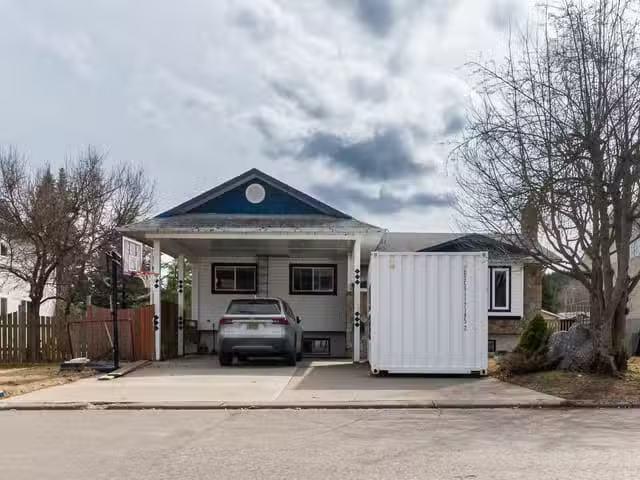 House for sale in Prince George, PG City West, 407 Neff Cresce.